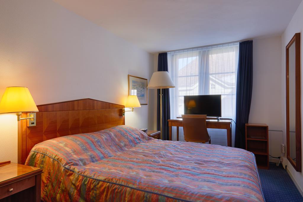 Hotel Hine Adon Fribourg Exterior foto